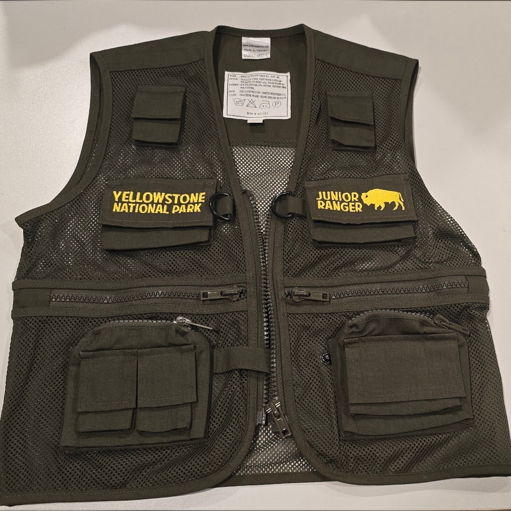 YELLOWSTONE JUNIOR RANGER ACTIVITY VEST